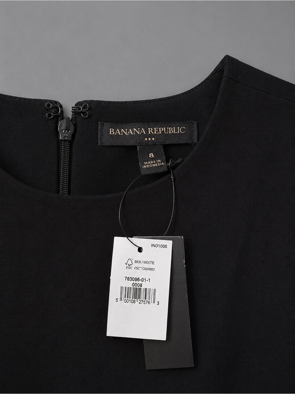 Banana Republic Black Sleeveless Shift Dress NWT Size 8 Classic Career Cocktail - Picture 3 of 3